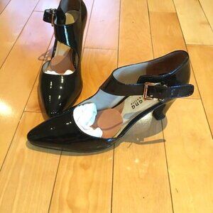 Patent leather ultra comfy heel